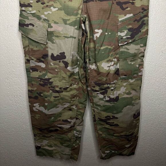 Vintage US Army Combat Trousers Multicam Camo Cargo Pants Size 30x30 - Picture 4 of 8